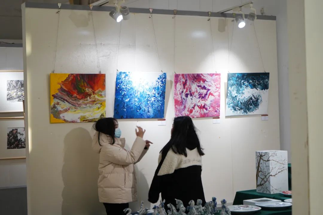 https://www.zzut.edu.cn/__local/F/10/A7/2D2423AD1AD995FED4A7DA705DB_C53EEDB8_13B50.jpg?e=.jpg